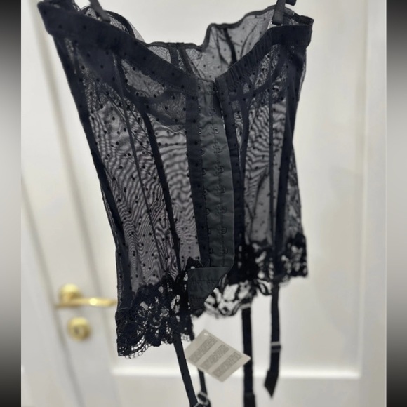 New LA PERLA Vintage Black Sheer Lace Corset Top with garters - Picture 4 of 14